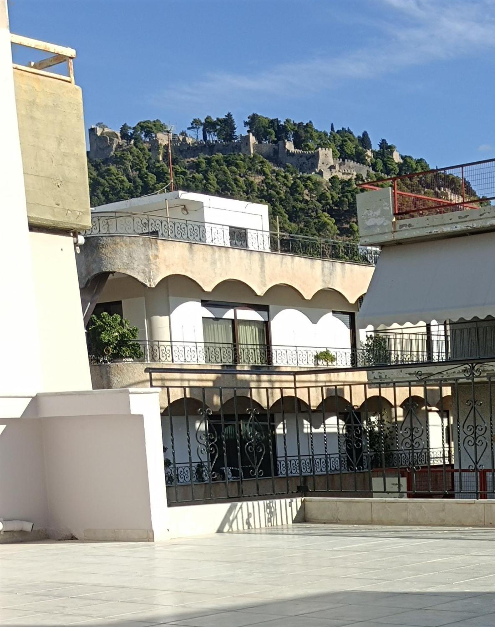 Kelly'S Penthouse Apartment Nafpaktos Екстериор снимка